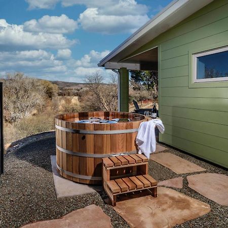 Pitchner Place Creekfront Hot Tub Fire Pit Cornville 외부 사진